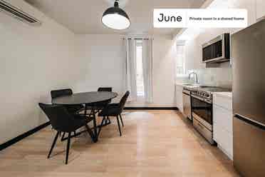 4 BR in New York City