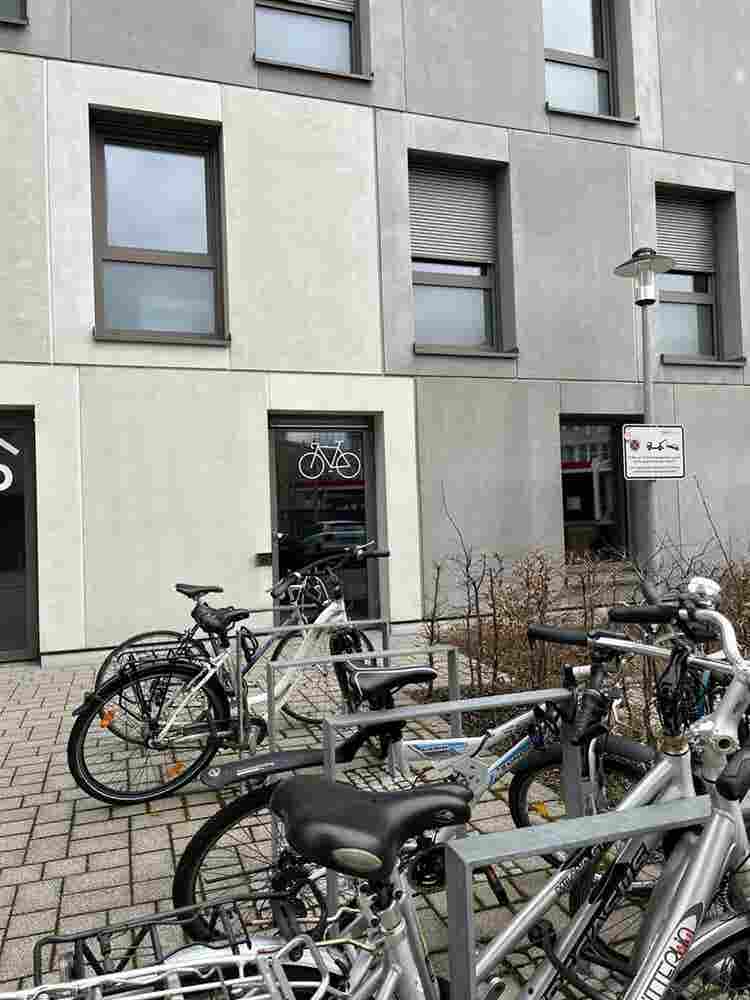 Zwischenmieter*in gesucht September