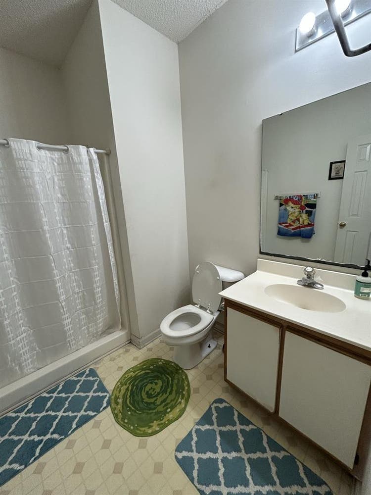 I have a room for rent