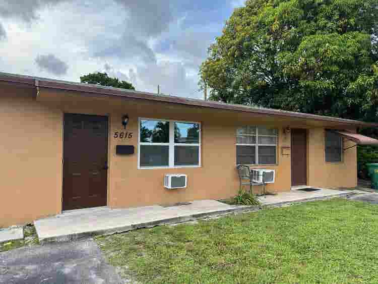 Renovated 2BR Duplex – Move In Now!