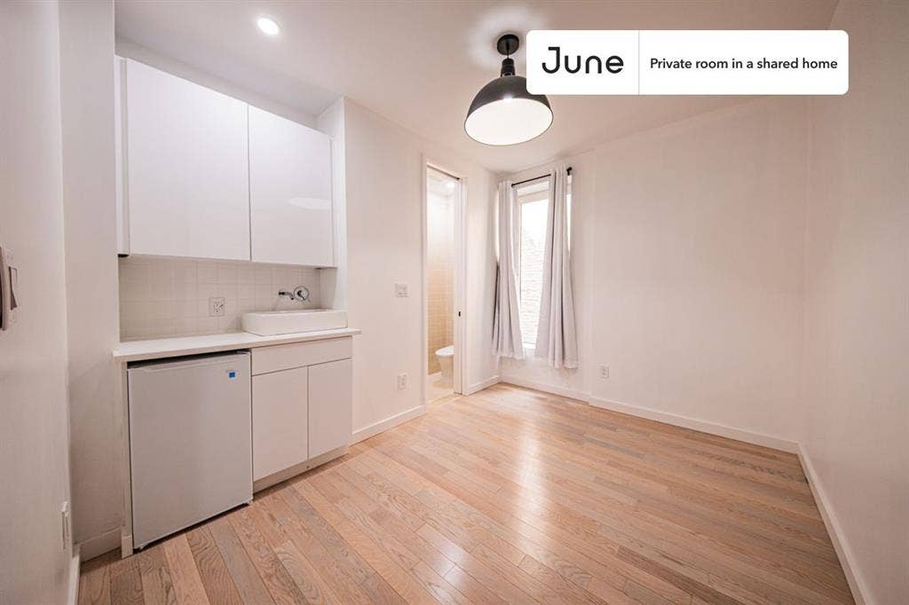 4 BR in New York City