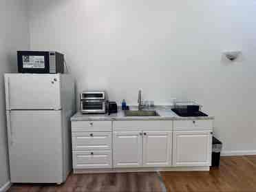 Large private bedroom for rent!