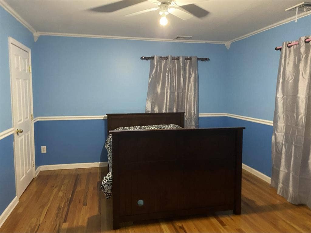 Large private bedroom for rent!
