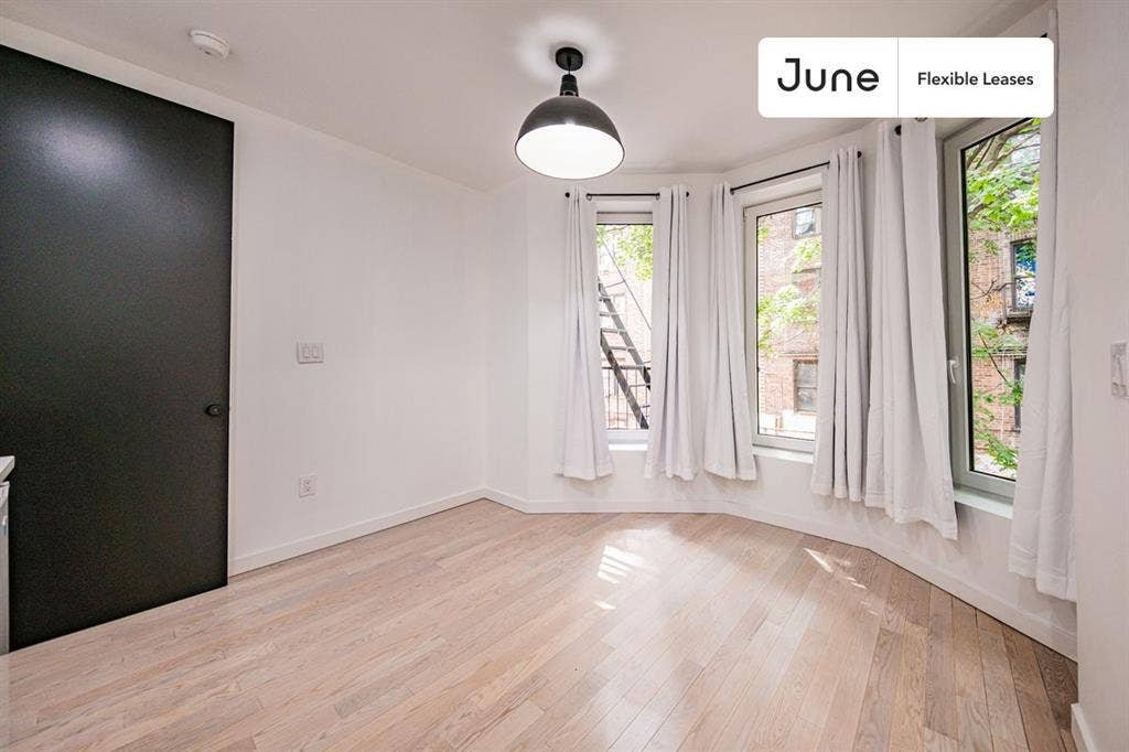 4 BR in New York City