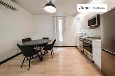 4 BR in New York City