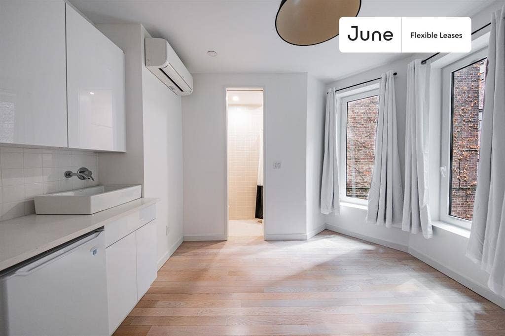4 BR in New York City
