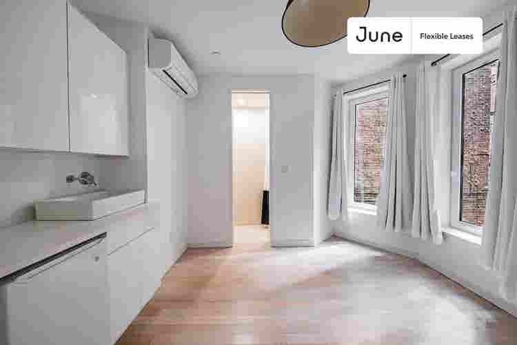 4 BR in New York City