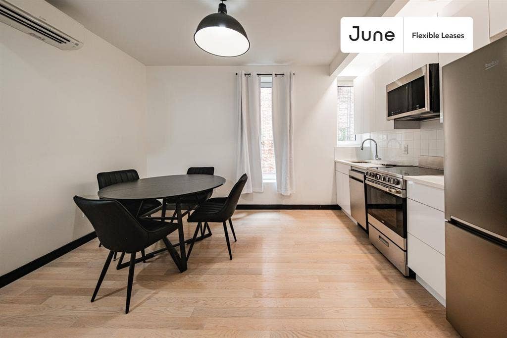 4 BR in New York City