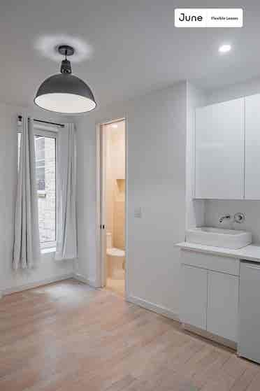 4 BR in New York City