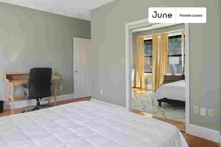 4 BR in Boston
