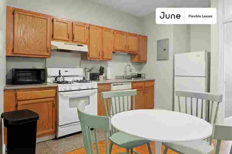 4 BR in Boston