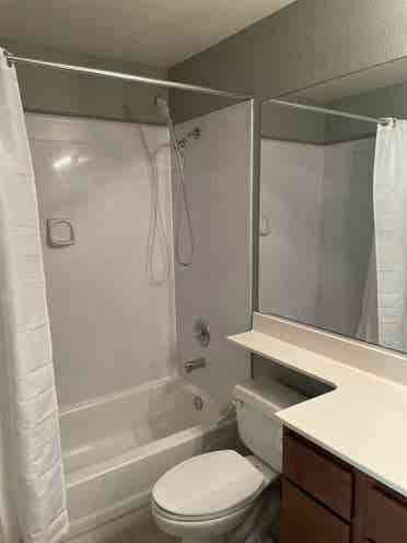 Spacious rooms available in house