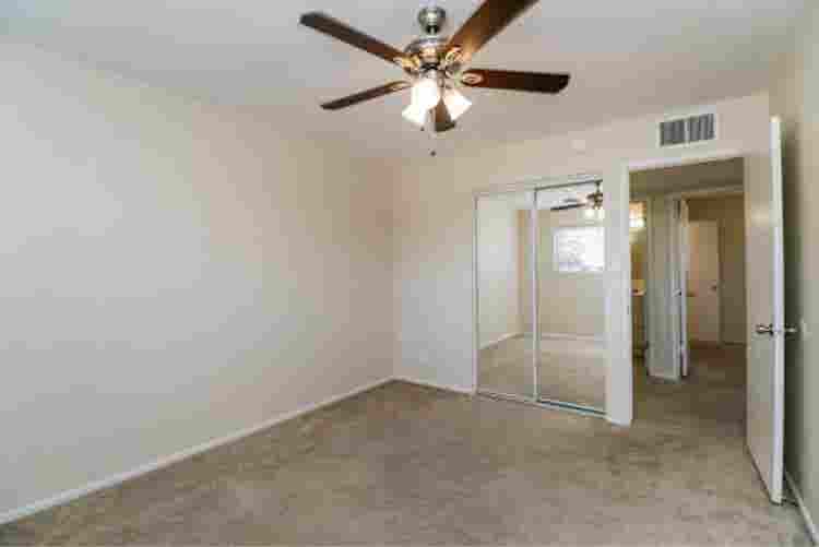 Modern Master Bedrooms For Rent
