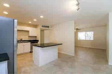 Modern Master Bedrooms For Rent
