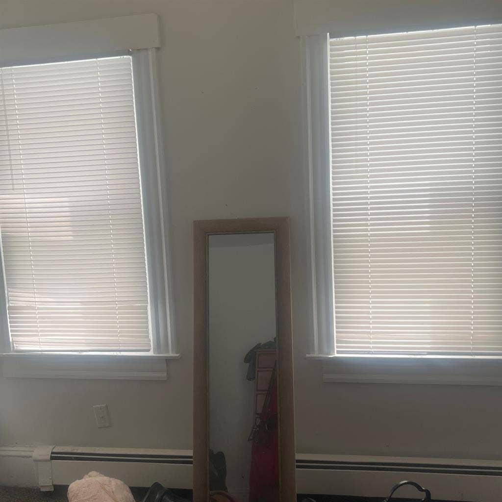 Room for short term lease. mo