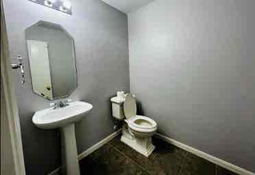 2 Rooms in Cypress, TX avail