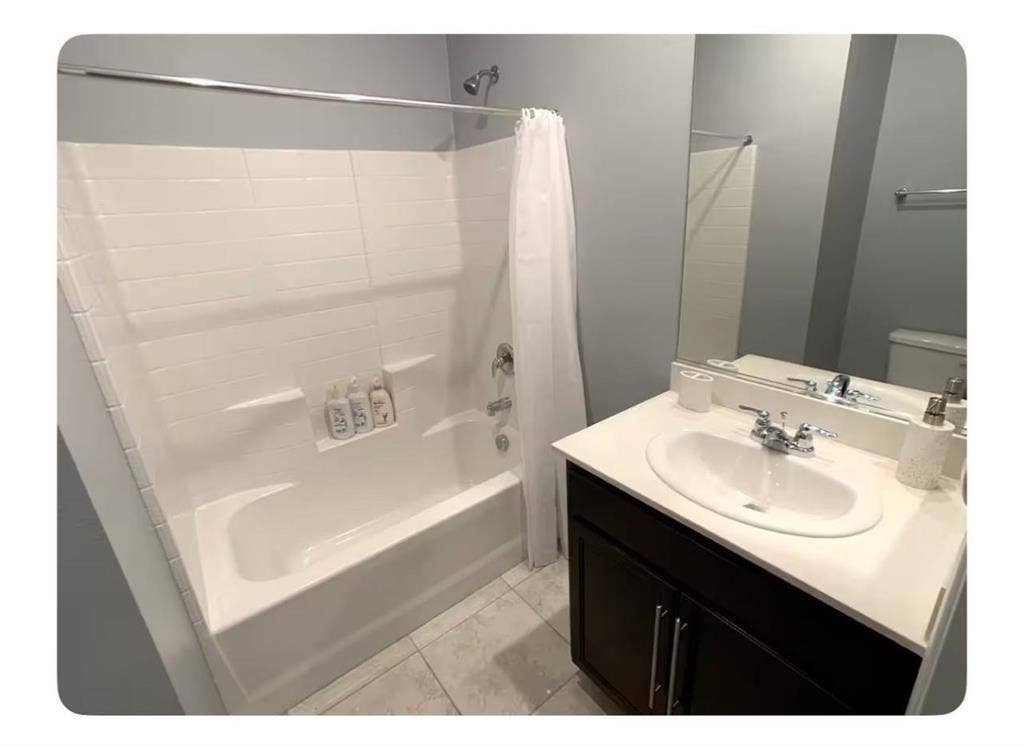 MODERN Private Room for rent!