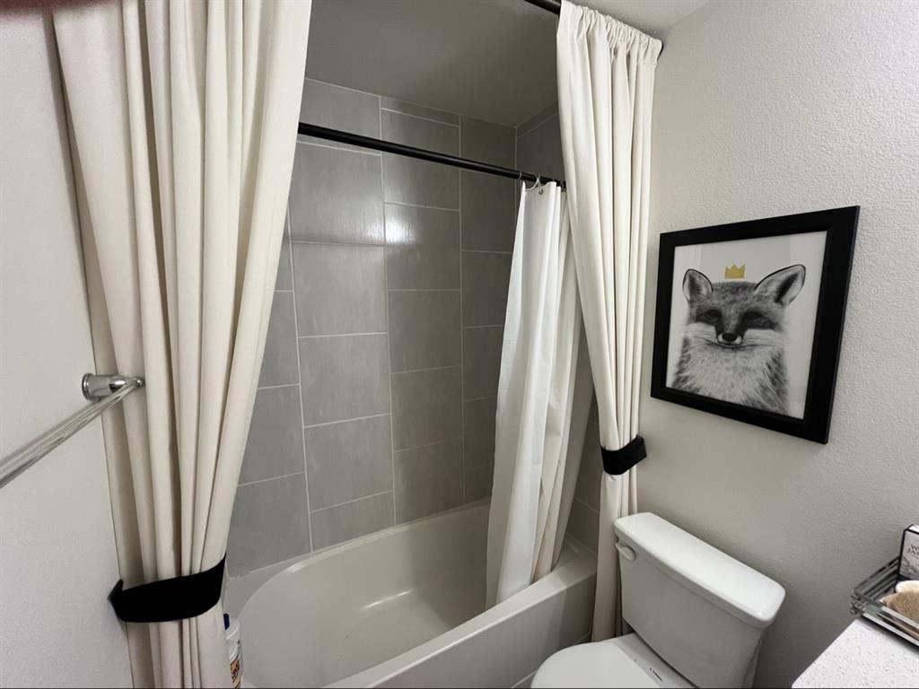 Cozy Furnished Room in Georgetown