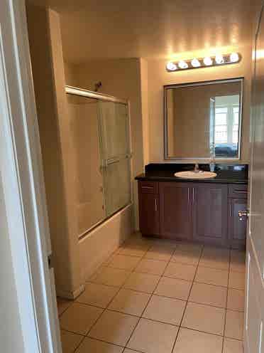 Room for rent in luxury apartment