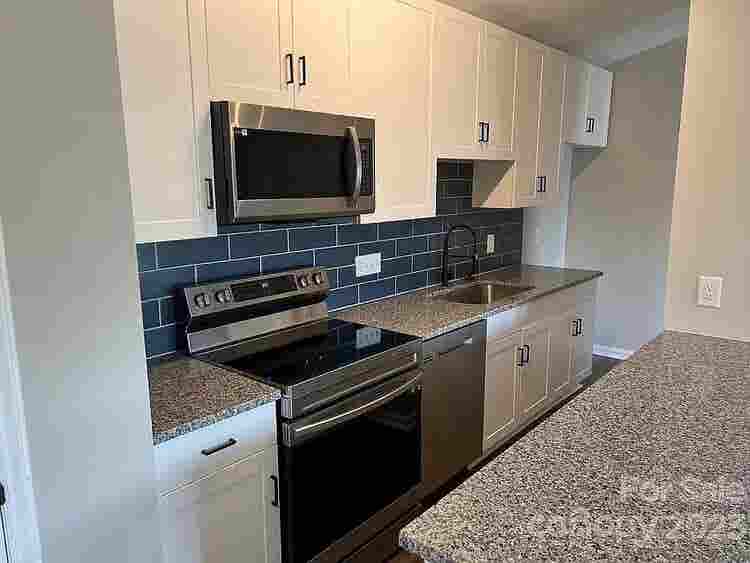 2 BR in Charlotte