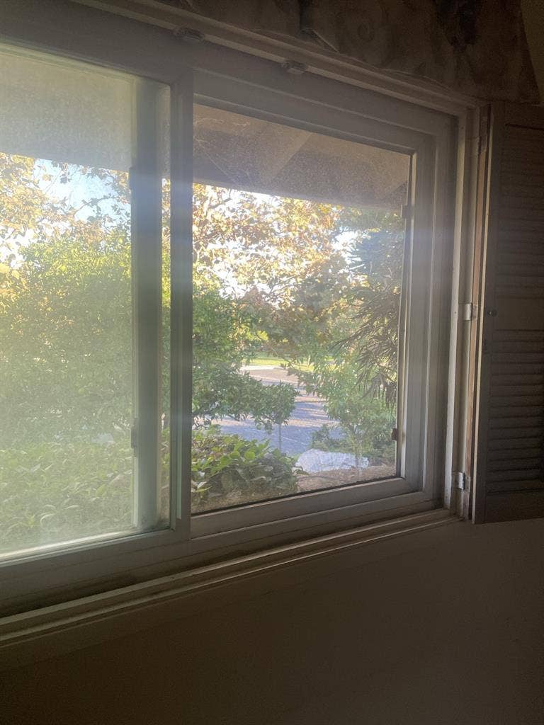 Private room w/ private bathroom