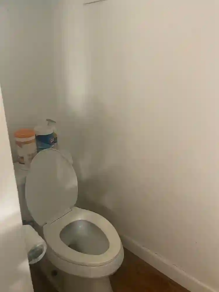 Private room w/ private bathroom