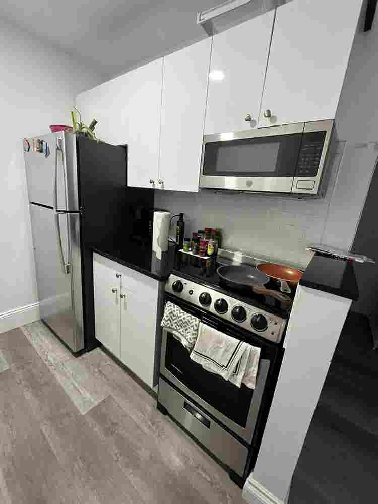 ✨Affordable Room in Midtown South✨