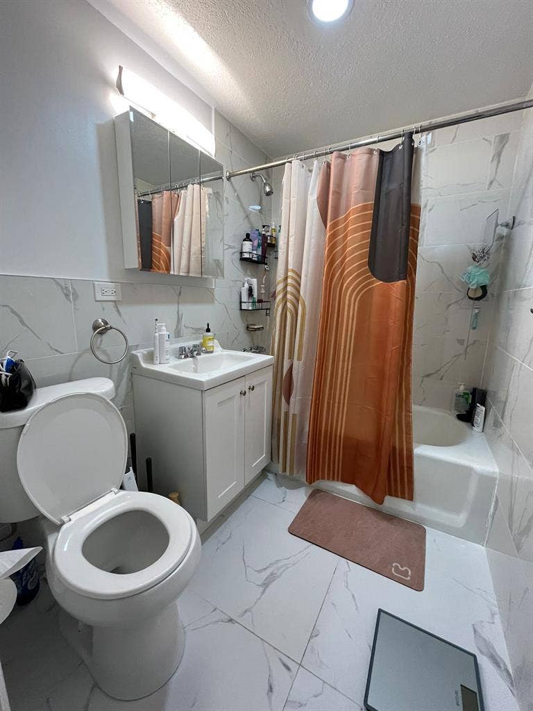 ✨Affordable Room in Midtown South✨