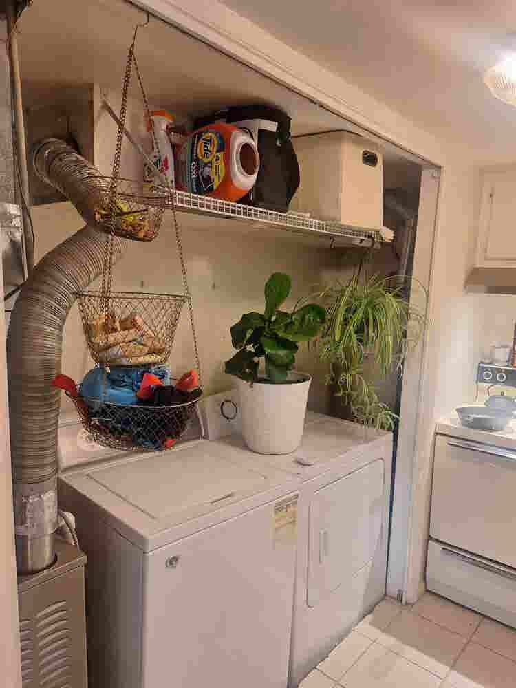 Master bedroom for rent