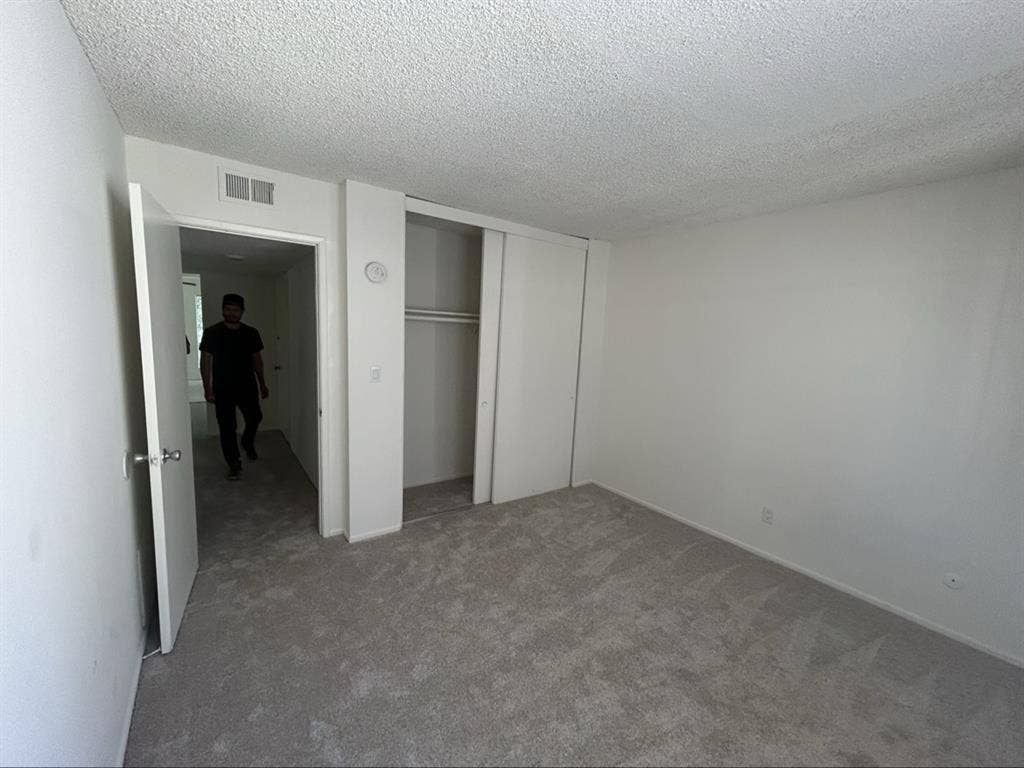 Lovely single room & private bath