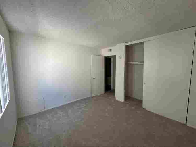 Lovely single room & private bath