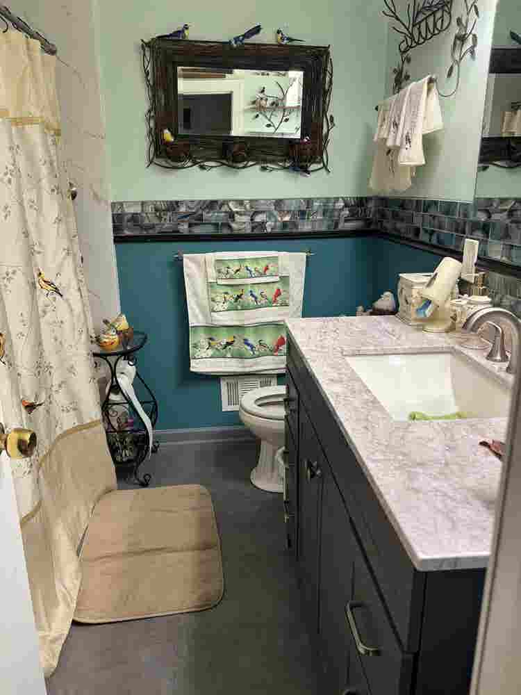 Room For Rent in a  Home