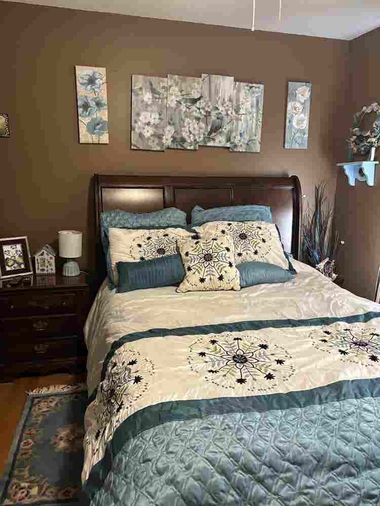 Room For Rent in a  Home