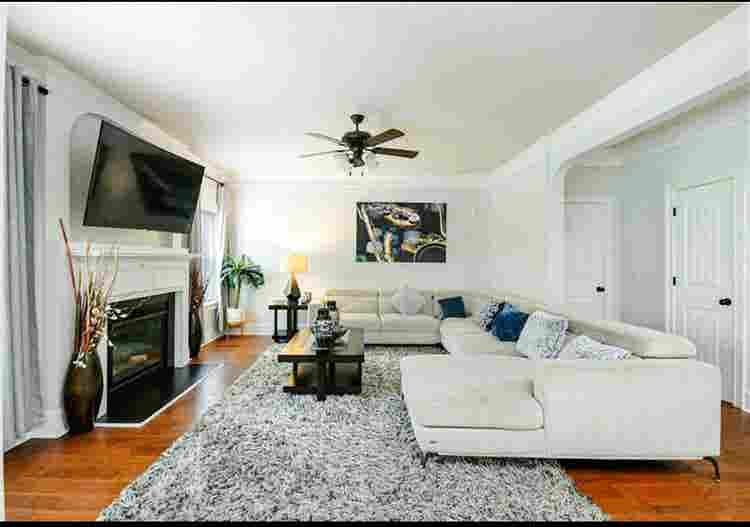 4 Bedroom Single Family house