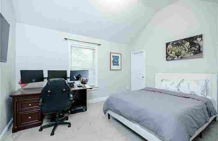 4 Bedroom Single Family house