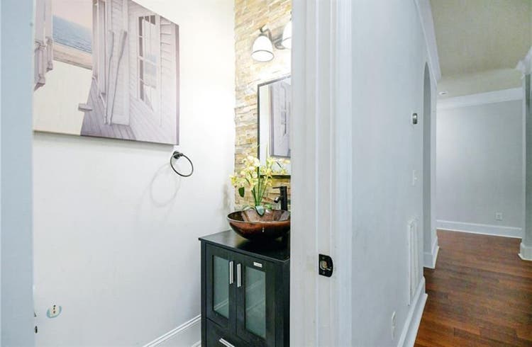 4 Bedroom Single Family house