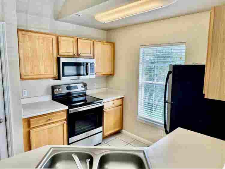 LOOKING FOR THIRD ROOMMATE!