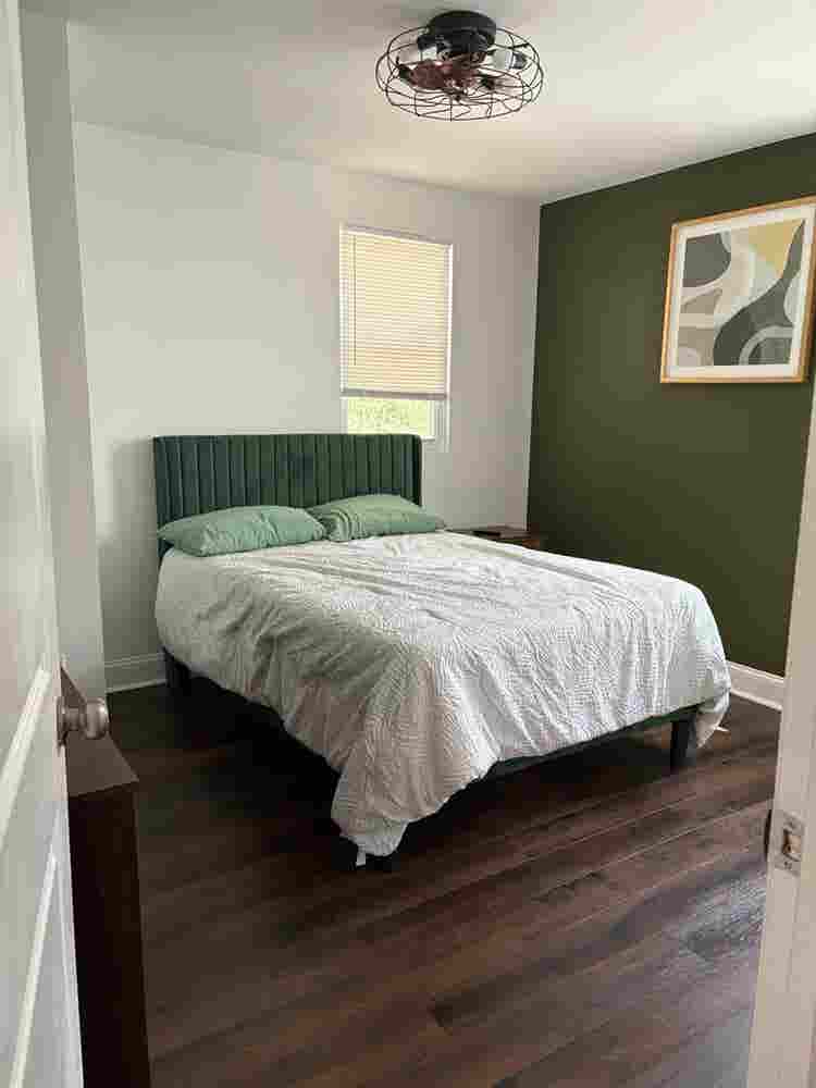 Private Room 2 in East Capitol
