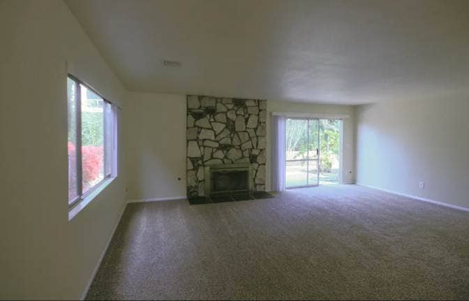 Room in Beautiful Home Neighborhood