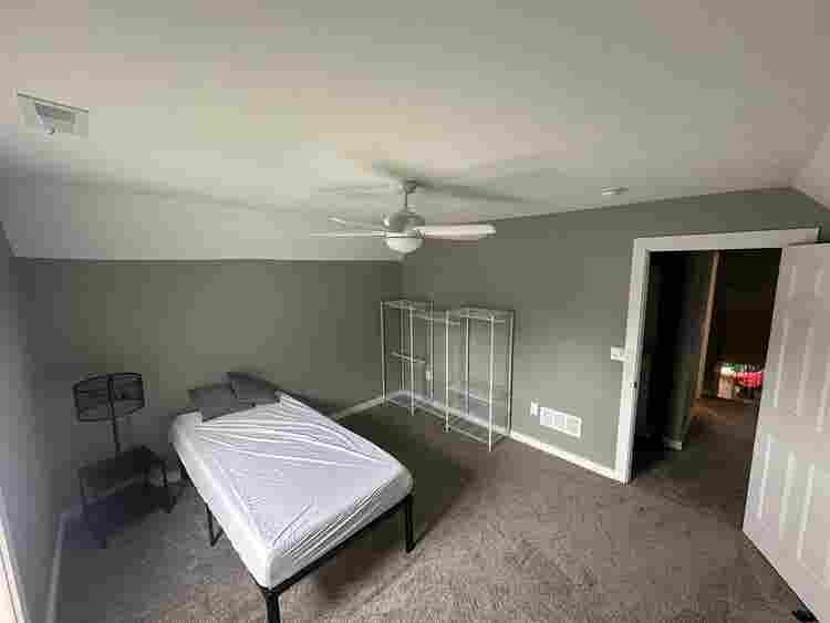 Room for rent on Bridge Street inGR