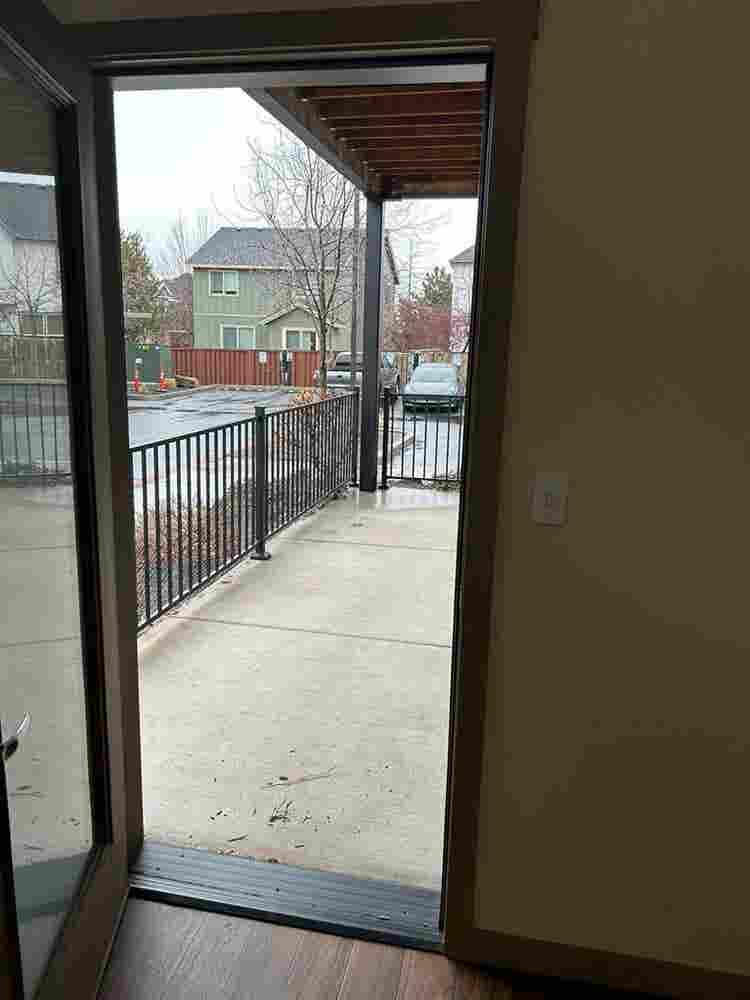 Master bedroom available sept 1st