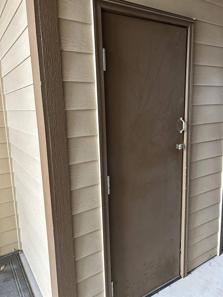 Master bedroom available sept 1st