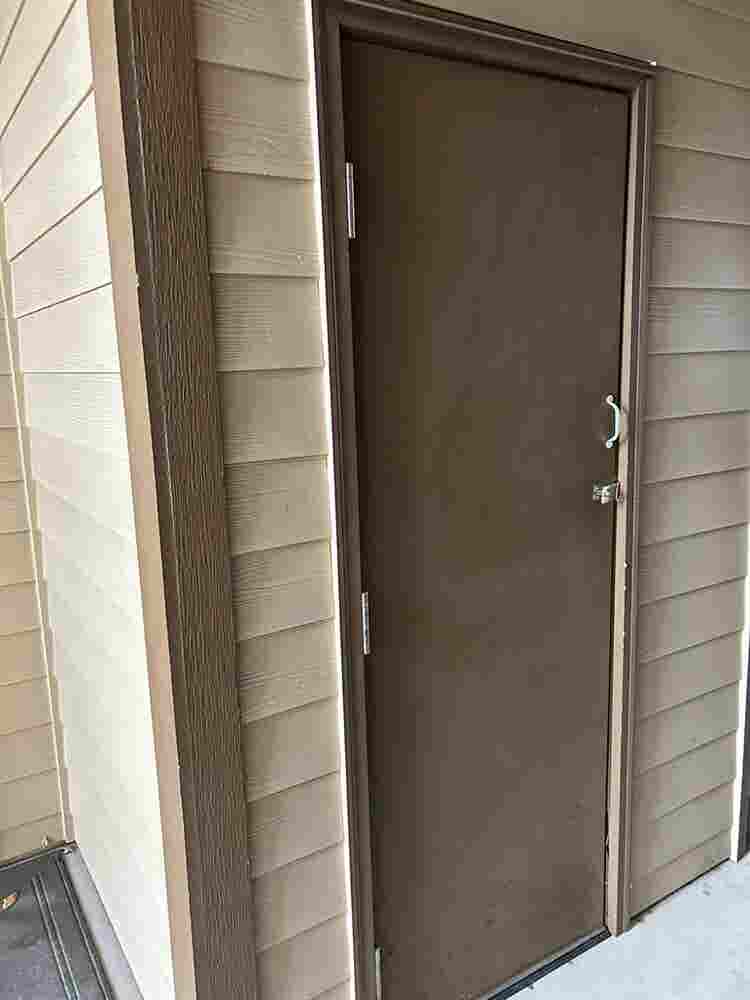 Master bedroom available sept 1st
