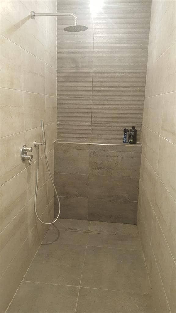 Shared room / bedspace available