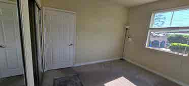 PRIVATE ROOM FOR RENT (LUXURY APT)