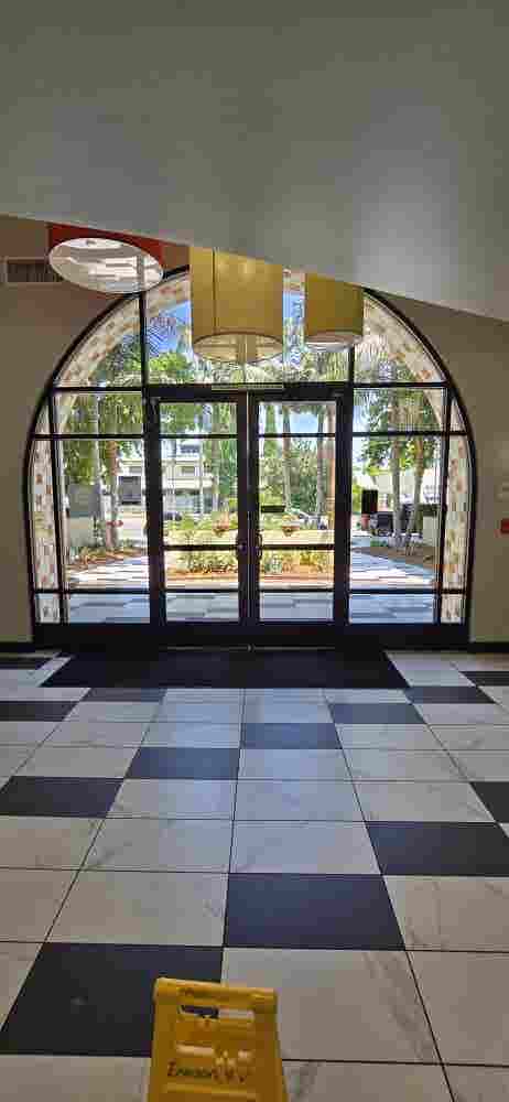 PRIVATE ROOM FOR RENT (LUXURY APT)