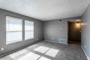 Move in  to Norman apartment
