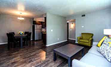 Move in  to Norman apartment