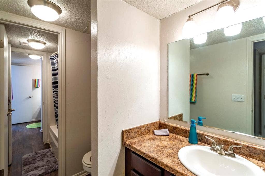 Move in to Norman apartment
