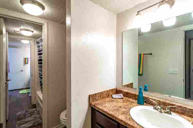 Move in  to Norman apartment